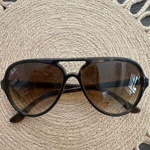 Ray-Ban Black Aviator Sunglasses